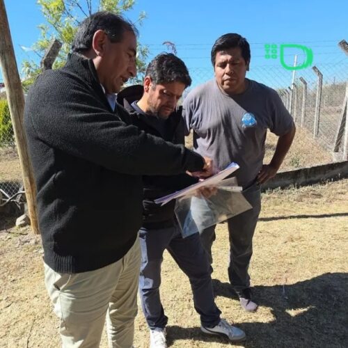 Lino Yonar recoge un viejo reclamo y abre una calle en Las Lomitas